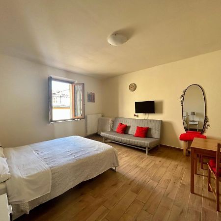 Apartment Nel Centro Della Citta Pistoia Extérieur photo