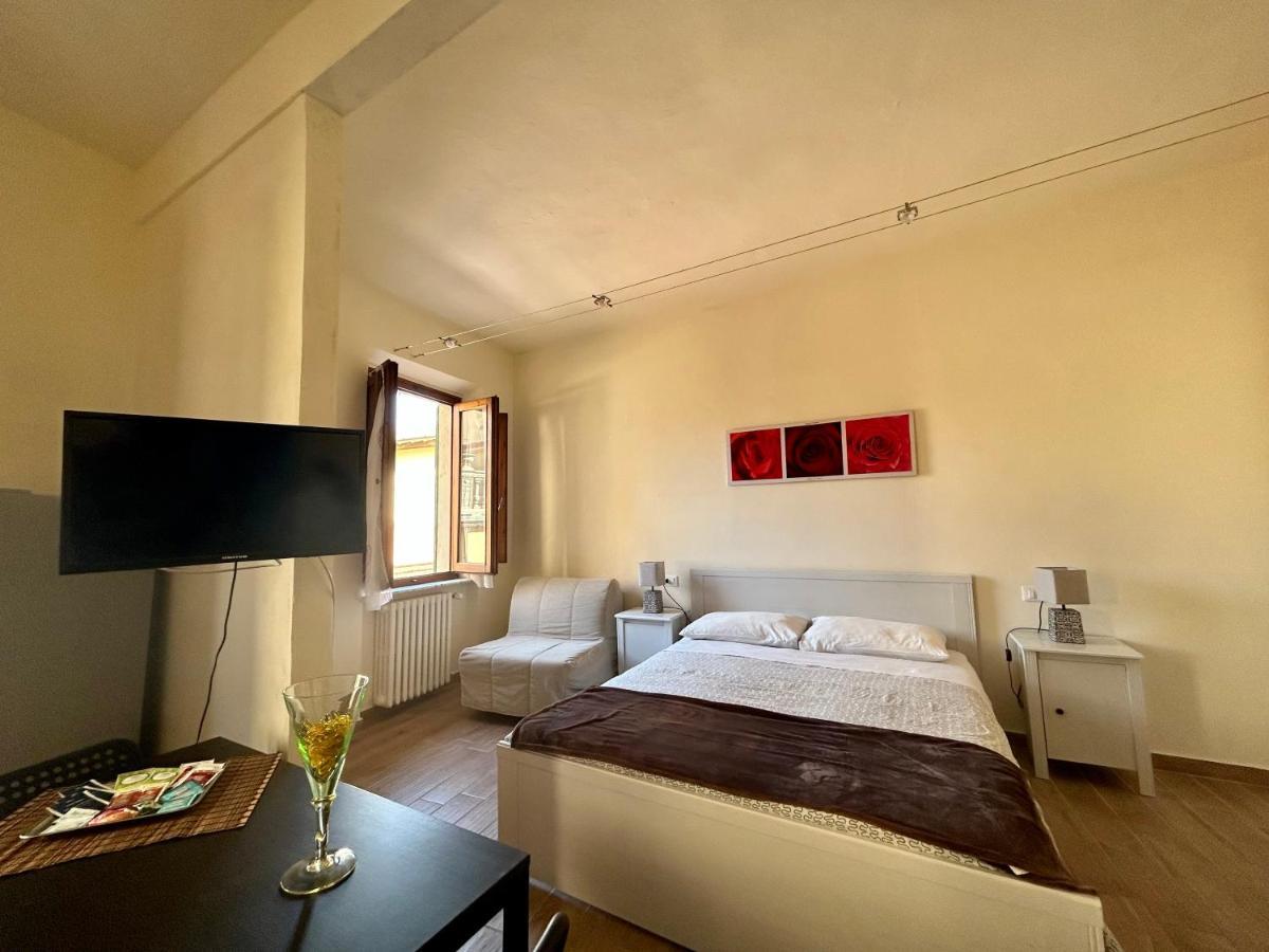 Apartment Nel Centro Della Citta Pistoia Extérieur photo